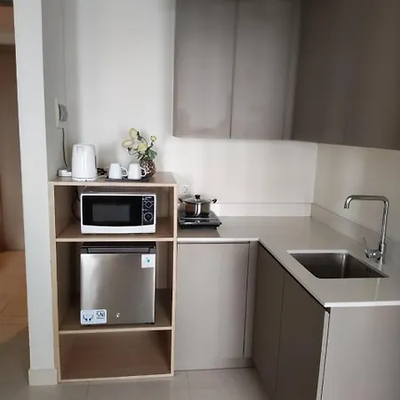 Gold Coast Apartment Pik Jakarta Exterior photo